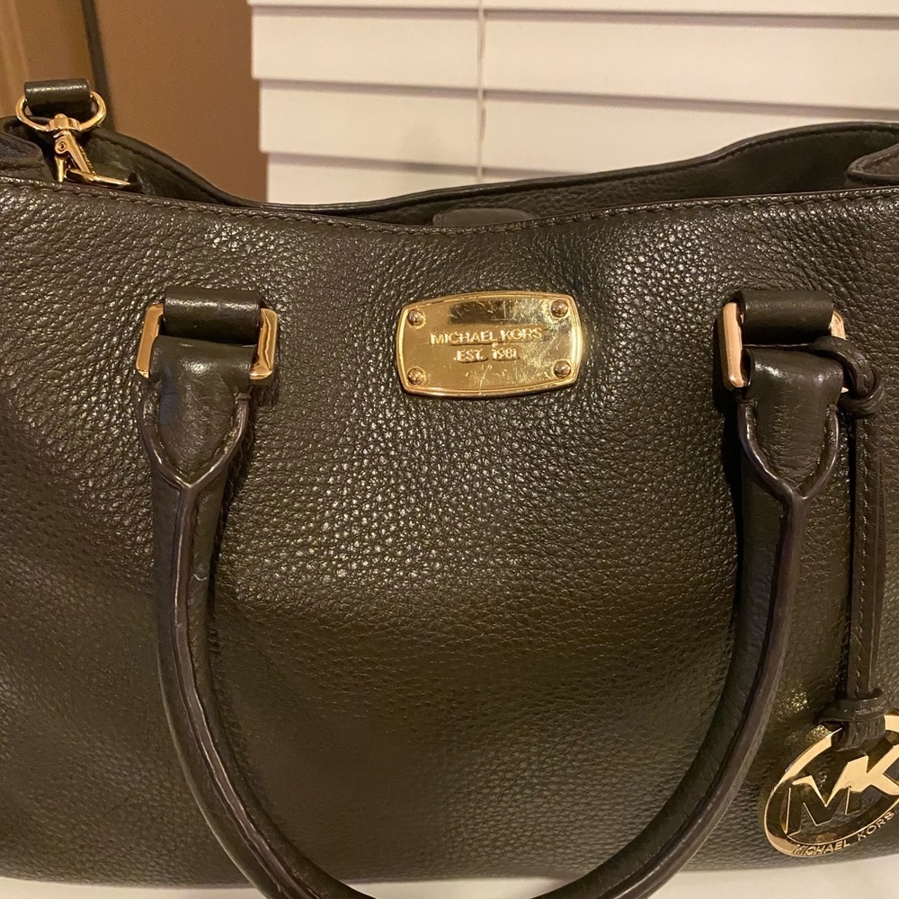 Michael Michael Kors Solid Leather Handle Bag - image 5